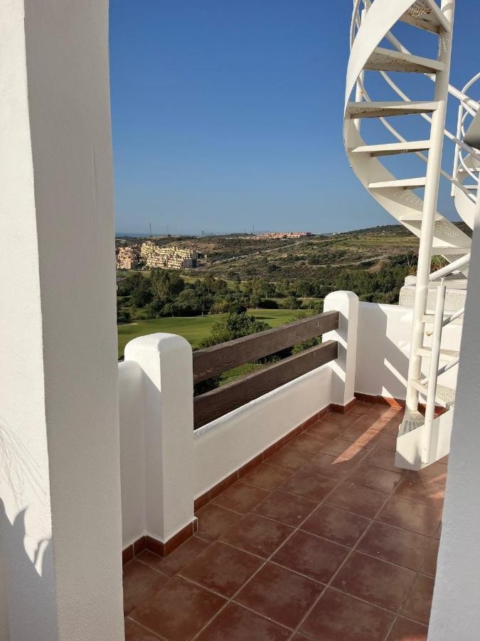 Penthouse Seaview And Golf Valle Romano Estepona Exterior photo
